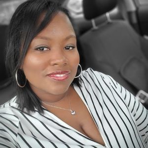 Meet your Posher, Candace